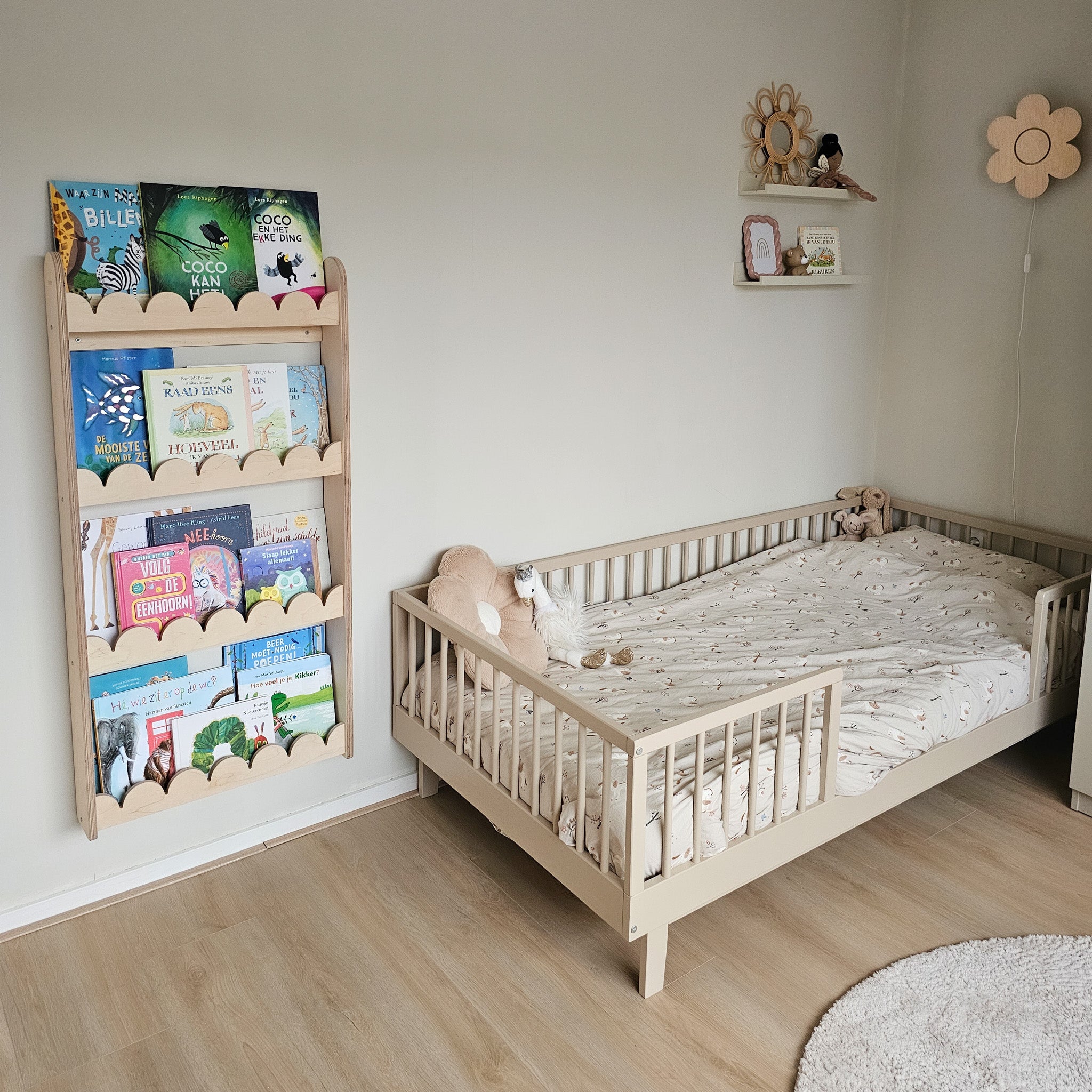 Bubble Bookshelf - 4 Tier Scalloped Shelf - Natural Timber