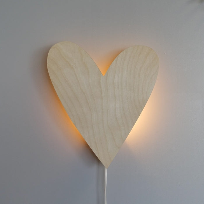 Wooden children’s room wall lamp | Heart - toddie.com