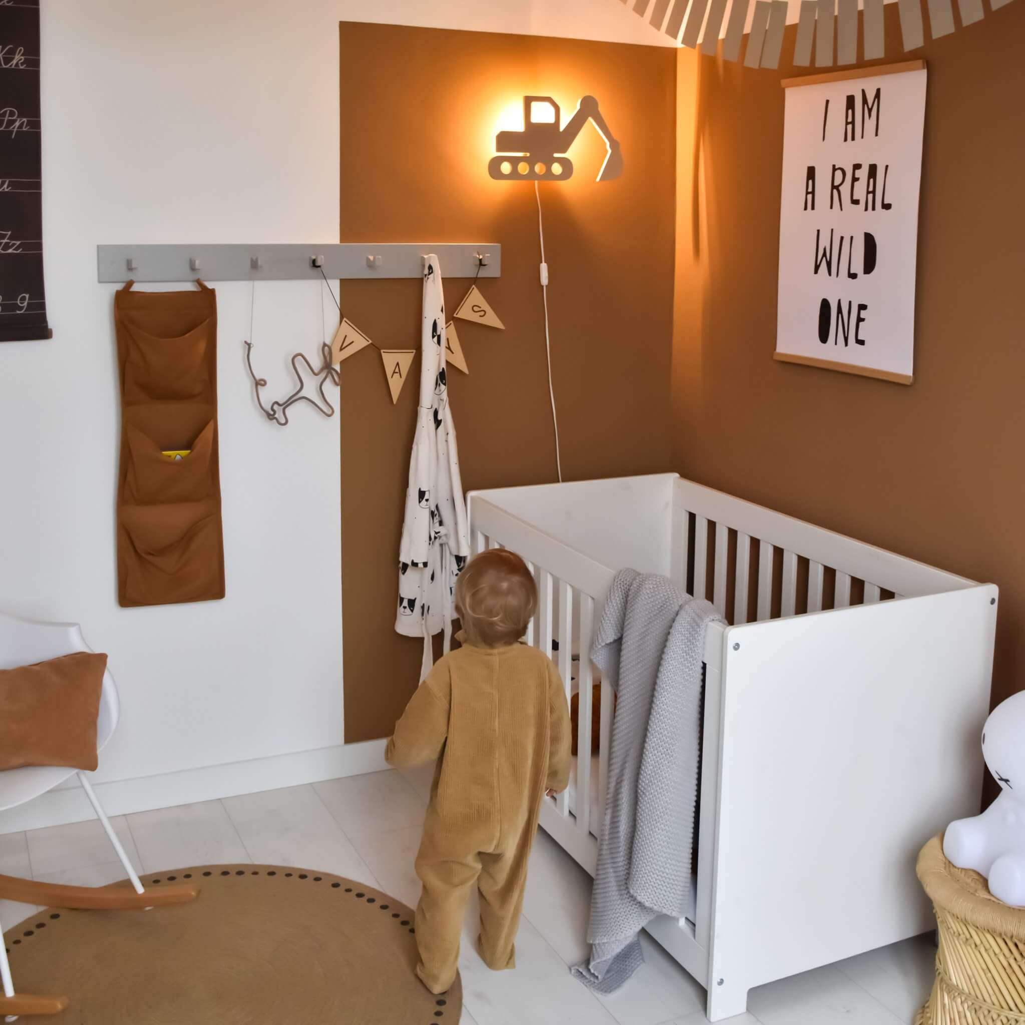Wooden children’s room wall lamp | Excavator - toddie.com