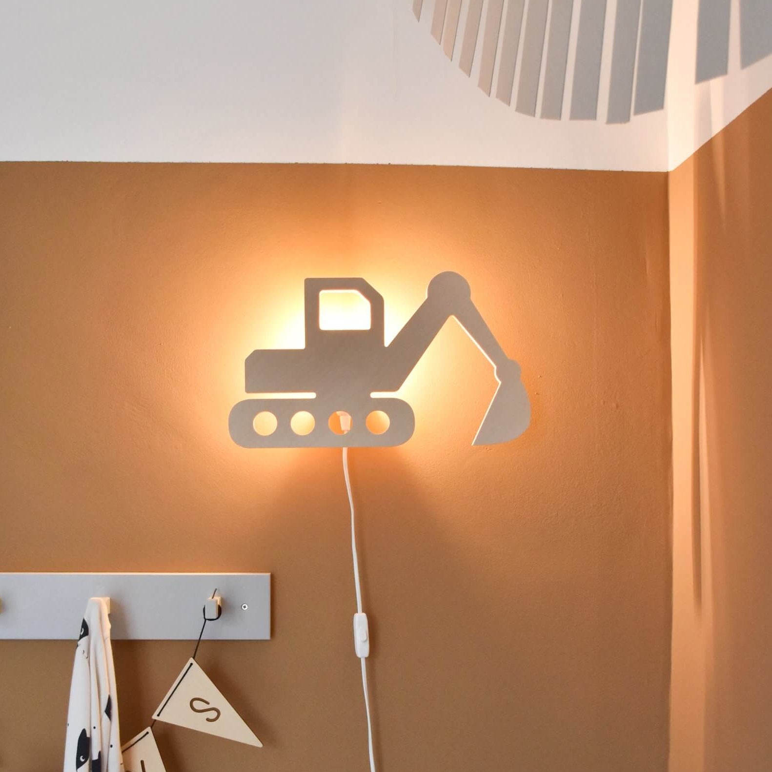 Wooden children’s room wall lamp | Excavator - toddie.com