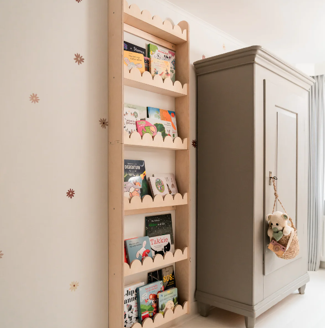 Bubble Bookshelf - 6 Tier Scalloped Shelf - Natural Timber