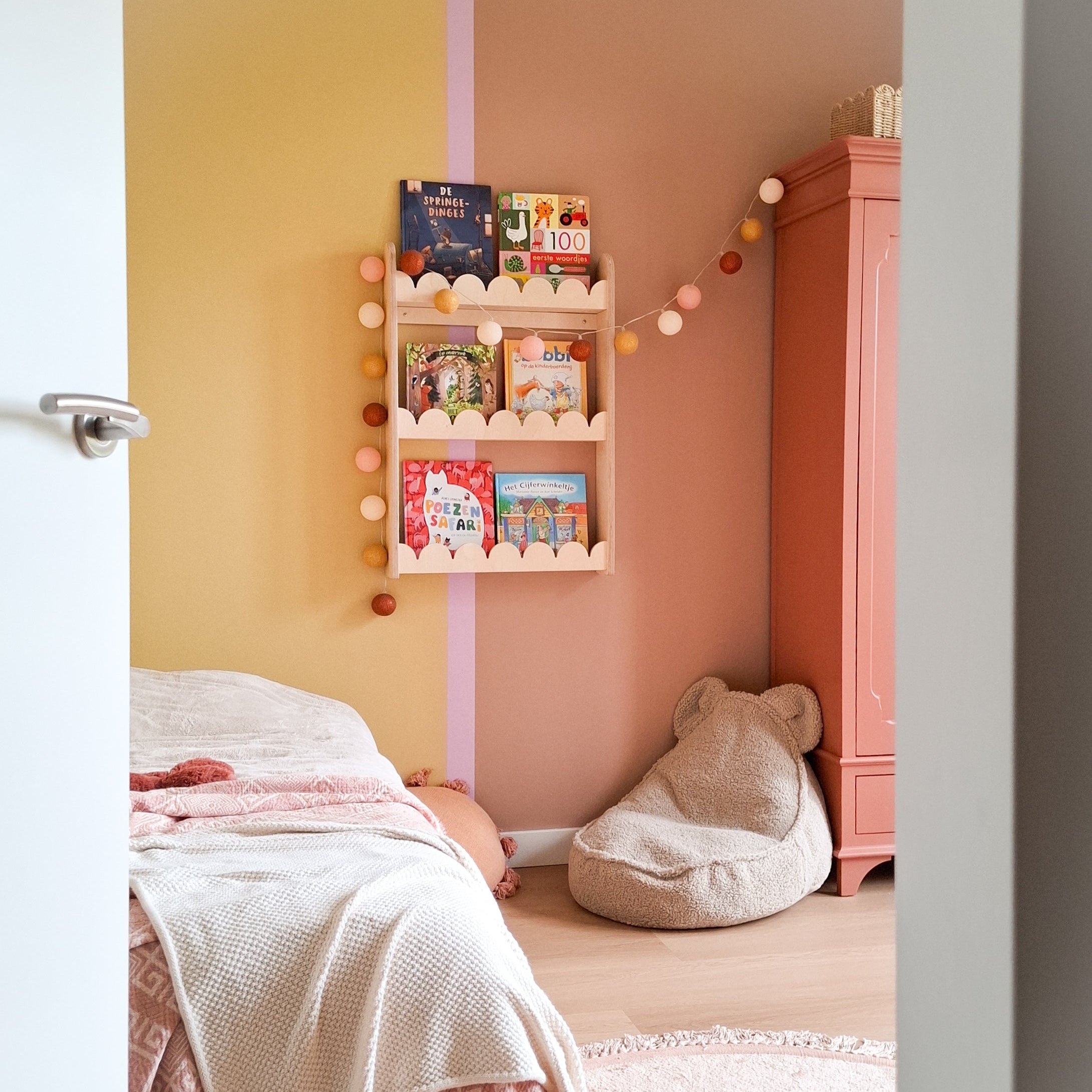 Bubble Bookshelf - 3 Tier Scalloped Shelf - Natural Timber