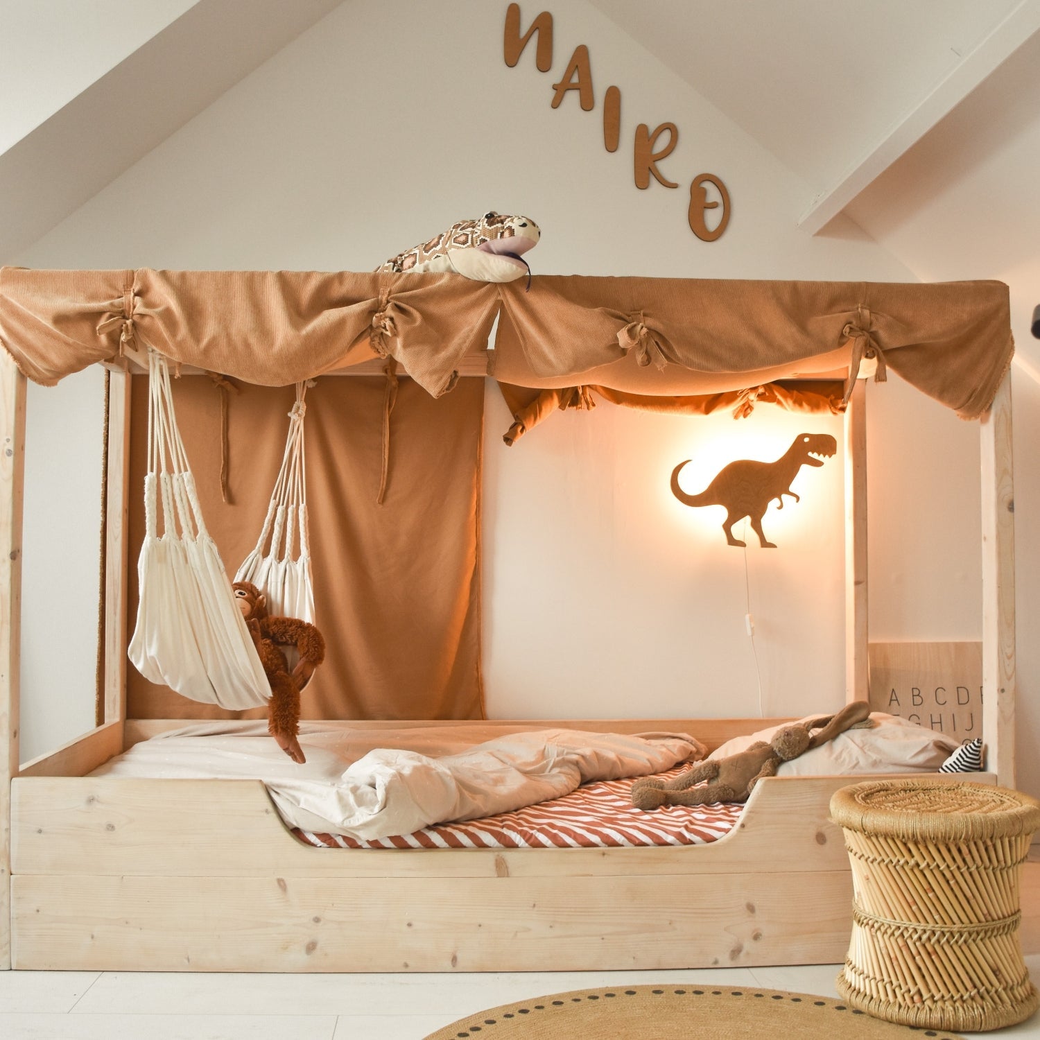 Wooden children’s room wall lamp | Tyrannosaurus - toddie.com