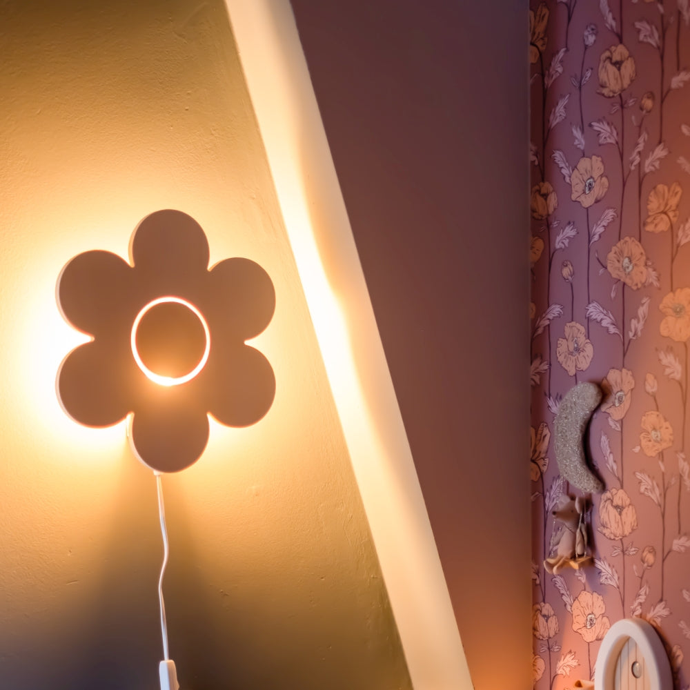 Wooden children’s room wall lamp | Flower - toddie.com